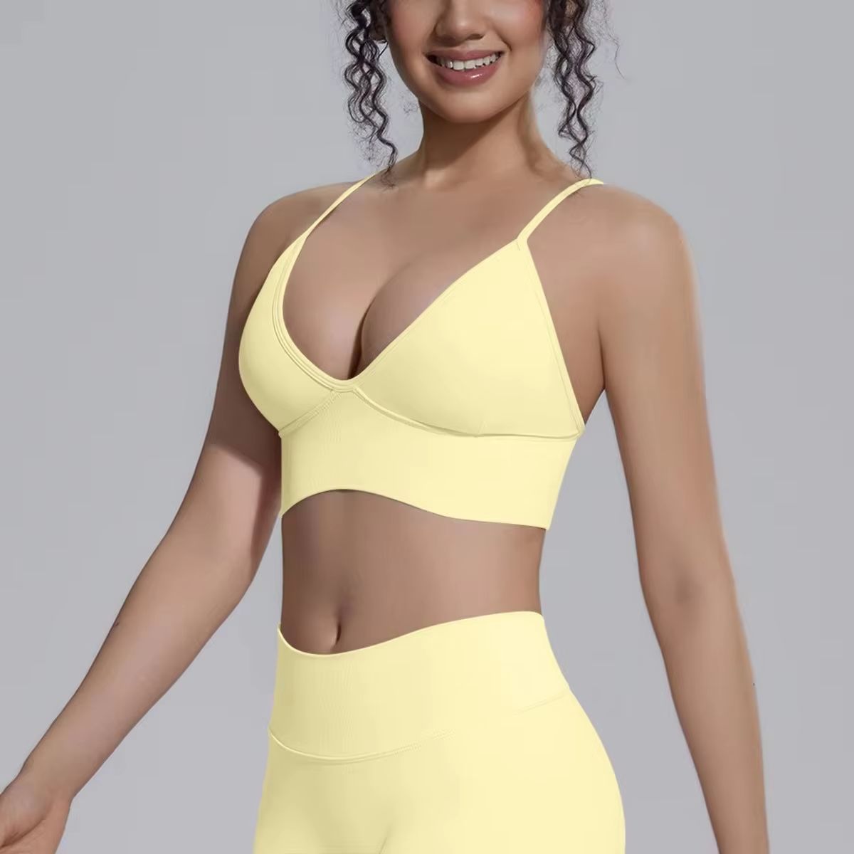 Push Up Bra Padded - บราโยคะสำหรับผู้หญิง บราออกกำลังกาย วิ่ง ฟิตเนส บราดันทรง บราสปอร์ตแบบมีฟองน้ำ